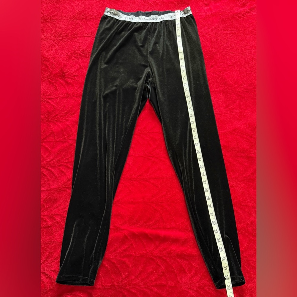 Large Victoria’s Secret Like New Black Leggings Glitter Silver Band Velour Soft